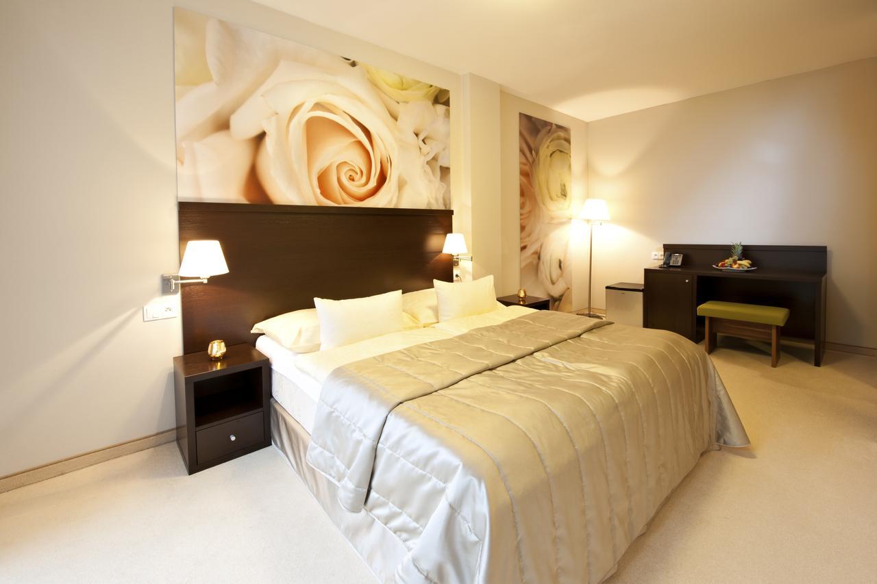Turčianske Teplice Hotel Velka Fatra מראה חיצוני תמונה